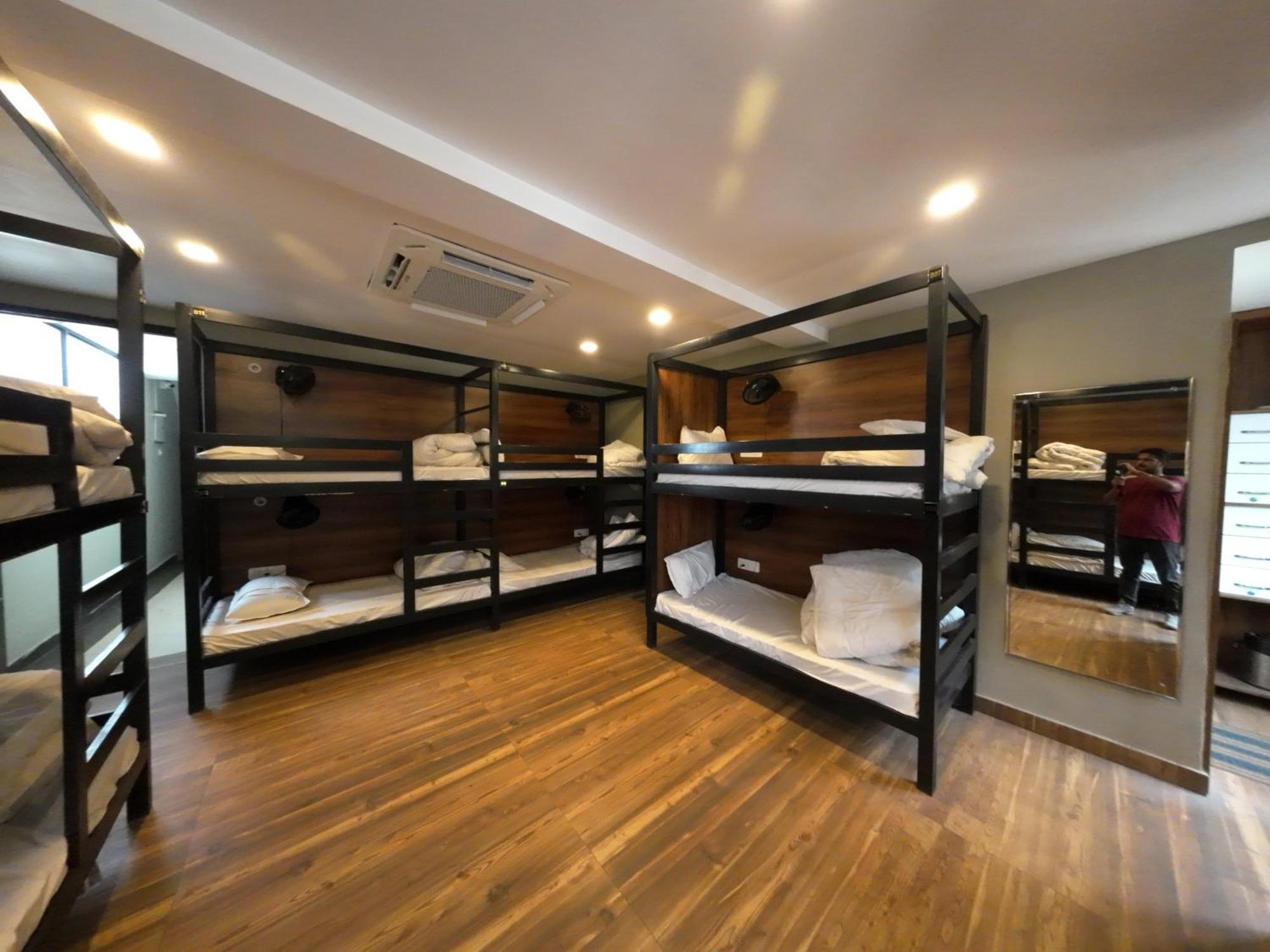 Hotel Hostel Vimal Ganga ริชิเคช ภายนอก รูปภาพ